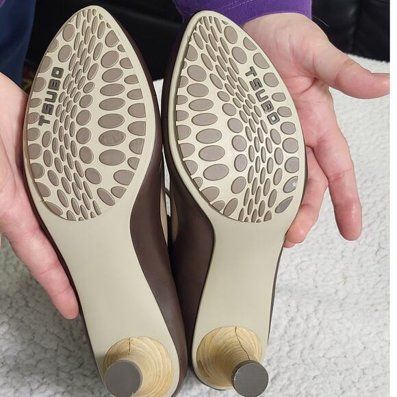 TSUBO Women’s Khepri Ankle Boot heeled bootie brown leather size 9 - Picture 6 of 7